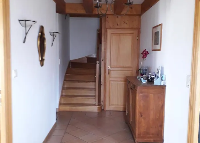 Corps De Ferme Rénové Avec Goût, à 5min De Murat